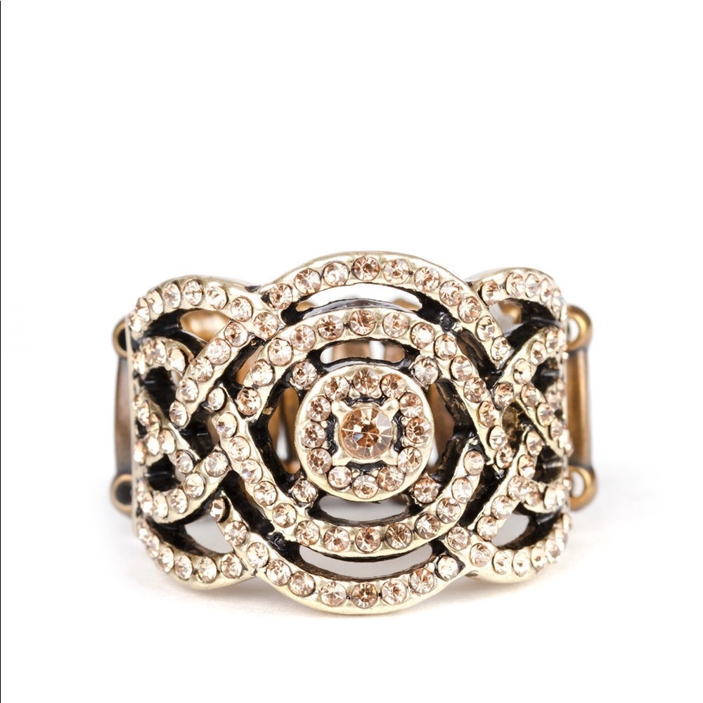 Royalness Ring - Picture 2 of 2